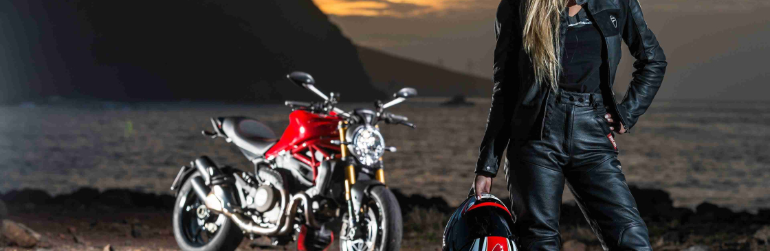 Elizabeth Lail Cover Image