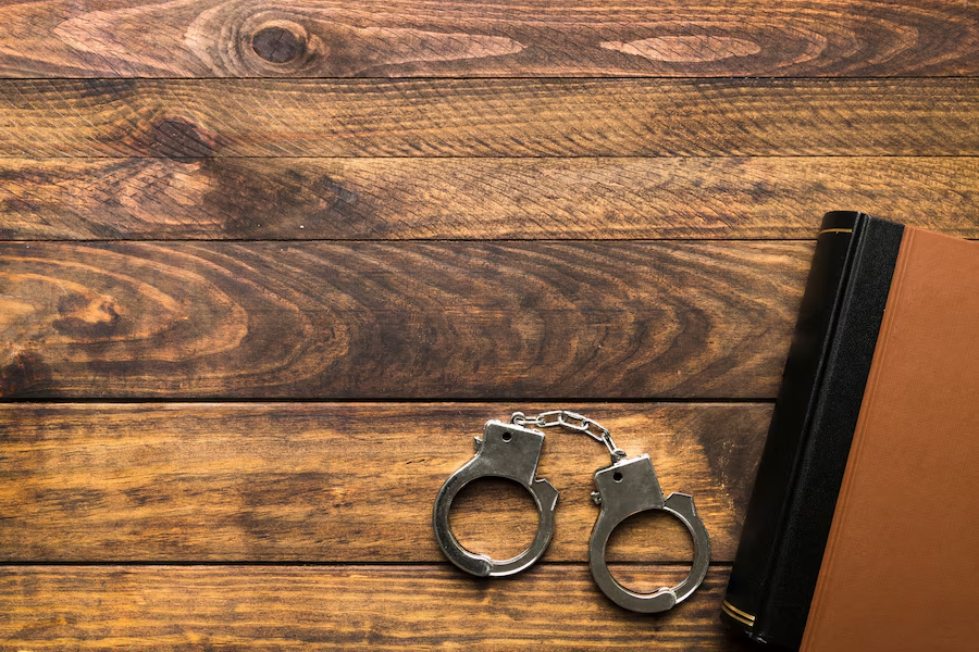 How a Criminal Lawyer Handles Evidence to Build a Strong Defense? – The Law Office of Shawn R. Kassman