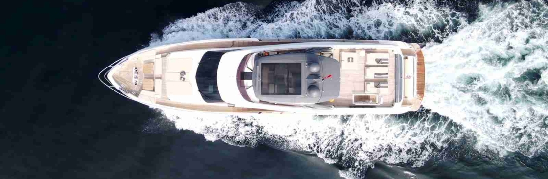 Glamour Yacht Cover Image