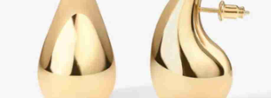Pearl drop earrings Cover Image