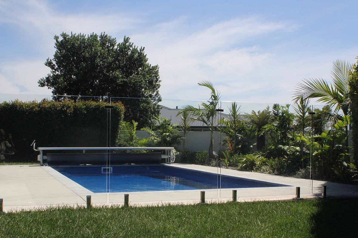 How to Choose the Right Type of Swimming Pool Installation for Your Home | by Jaden carter | Feb, 2025 | Medium