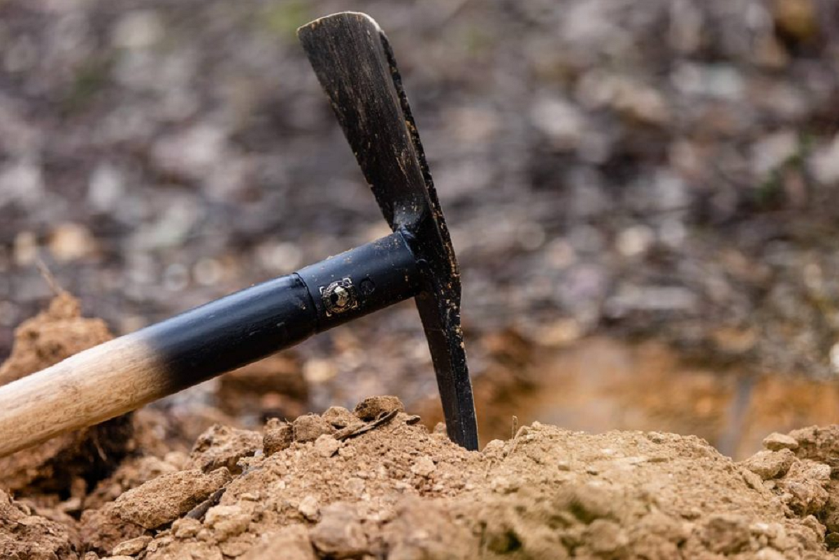 The Ultimate Guide to Prospecting Gear: Tools for Success | Coffee & Content