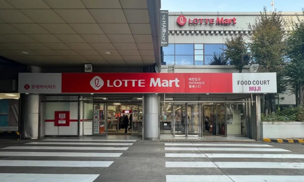 Best Deals at Lotte Mart Seoul Station: Tourist Tips & Top Products