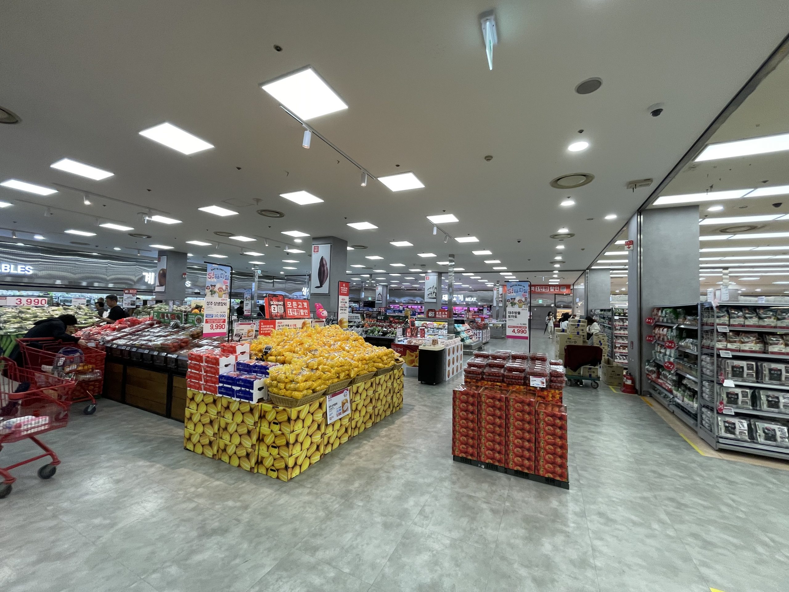 Lotte Mart Korea Expands Its Global Footprint with First Outlet