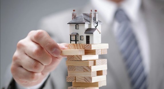 The Impact of Discount Realtors on the Houston Real Estate Market