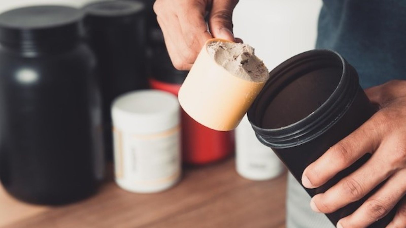What Is Custom Formulation Supplement Manufacturing? - DownGPT