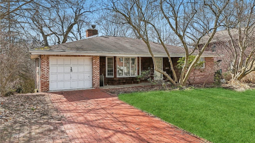 Why Experienced Realtors Are Crucial for High-End Property Sales - Lopinion - GLBrain.com