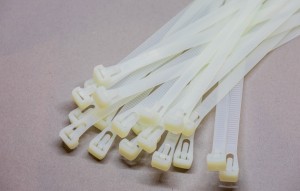 Black & White Releasable Cable Ties - Cable Ties | Zip Ties | Steel & Nylon Cable Ties | Zippy Tie Man