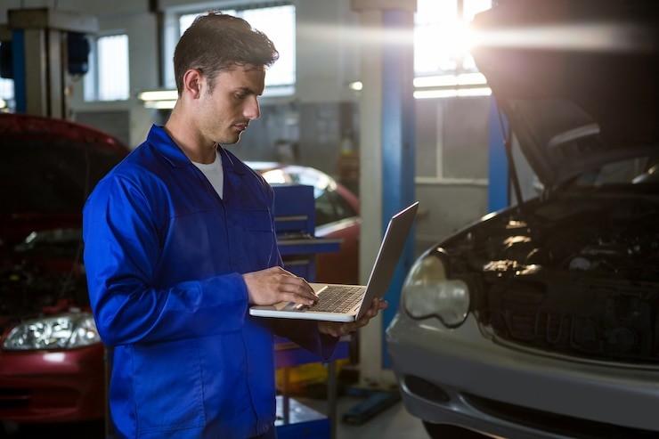 How Automotive Industry Headhunters Connect Employers with Talent? - Mechanics Marketplace