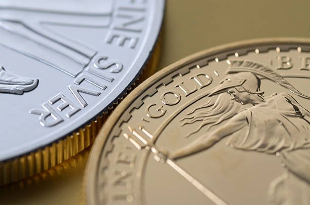 What’s the Best Way to Buy Gold and Silver? – Mary Smith