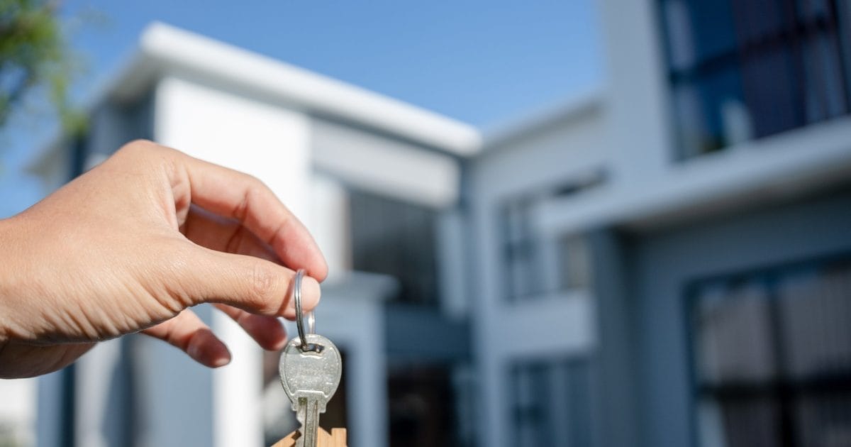 दिल्ली-एनसीआर में घरों की कीमतें स्थिर, रियल एस्टेट बाजार में संतुलन. - News18 हिंदी