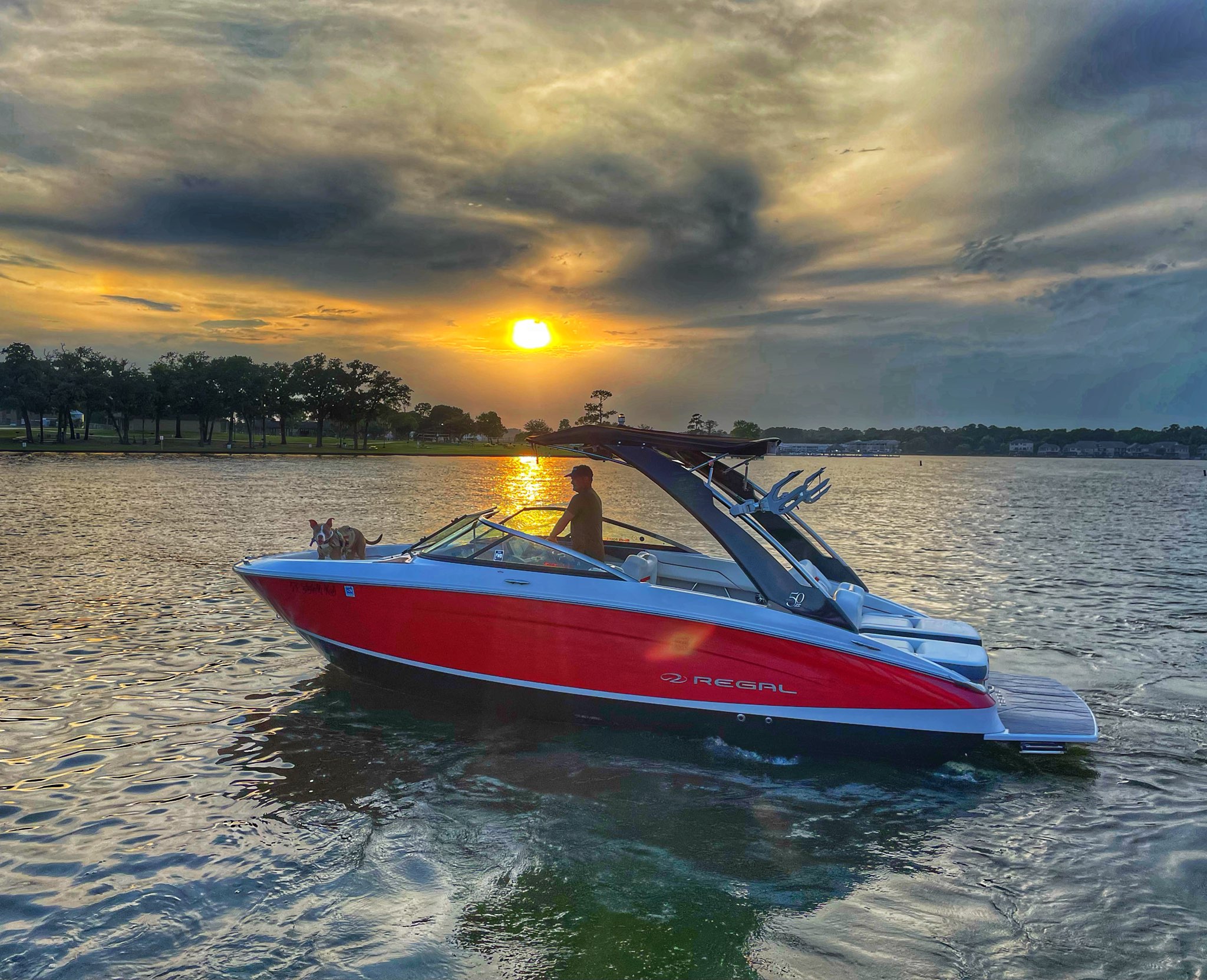 How Captain-Led Rentals Compare to Bareboat Rentals?