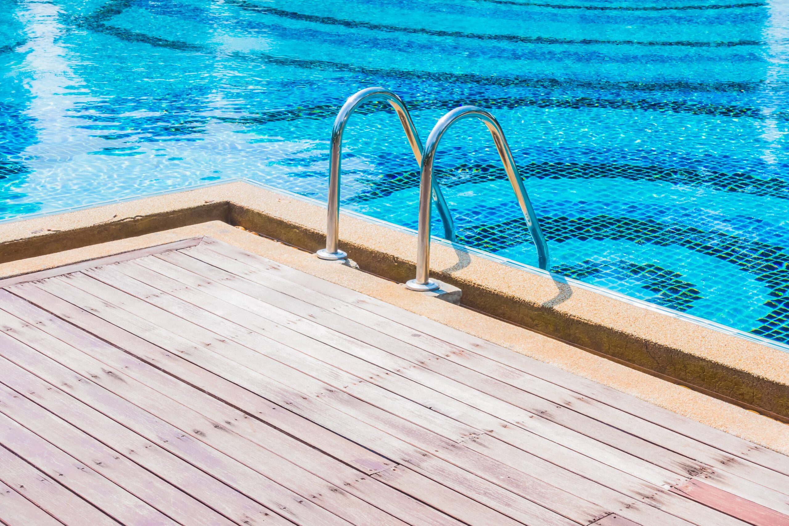 Pool Deck Repairs vs Replacement: Which Option is Right