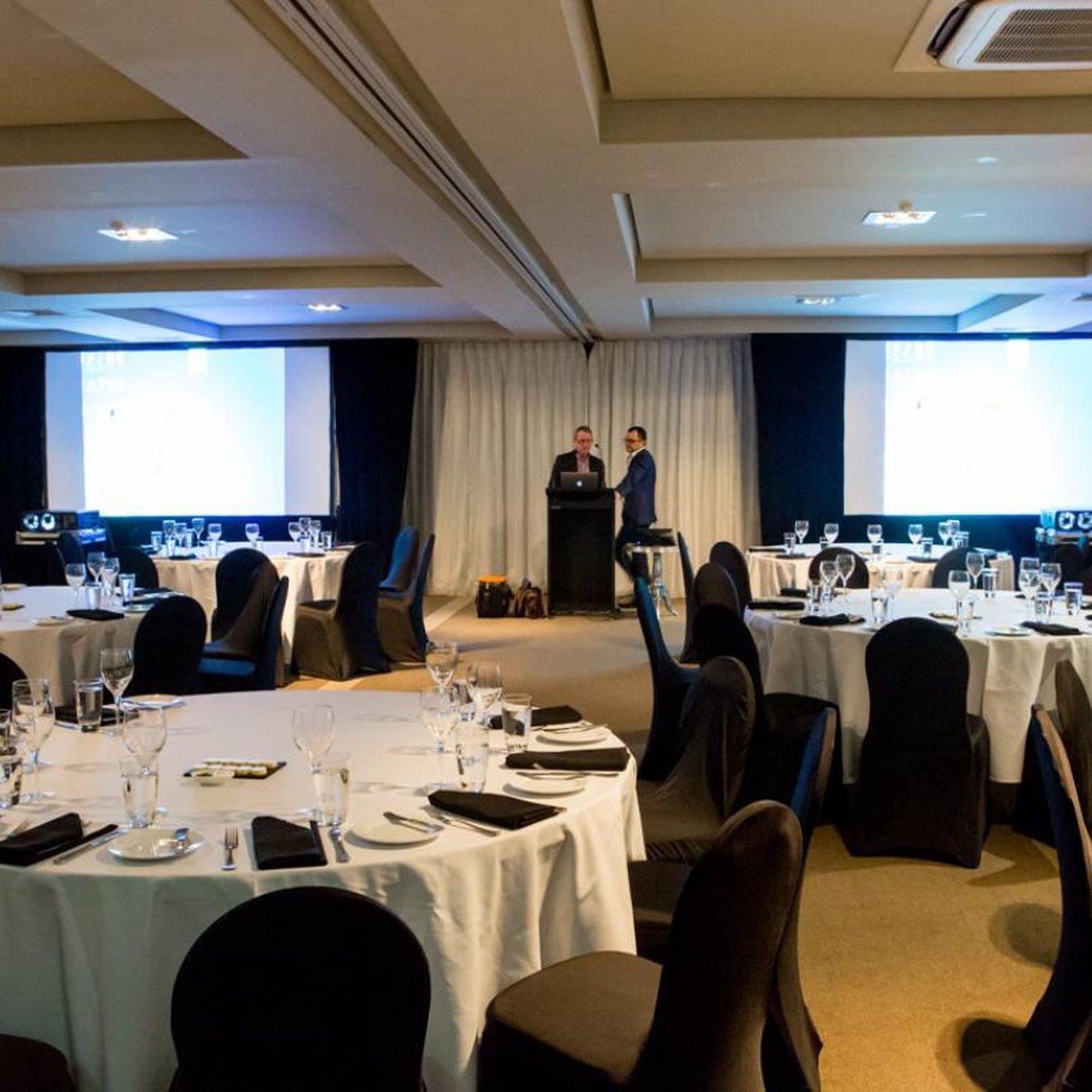 Why Businesses Prefer Meeting Room Hire in Auckland