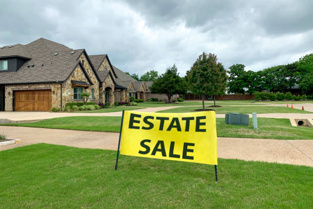 How Can an Estate Liquidator Ease the Stress of Downsizing? – View Pen