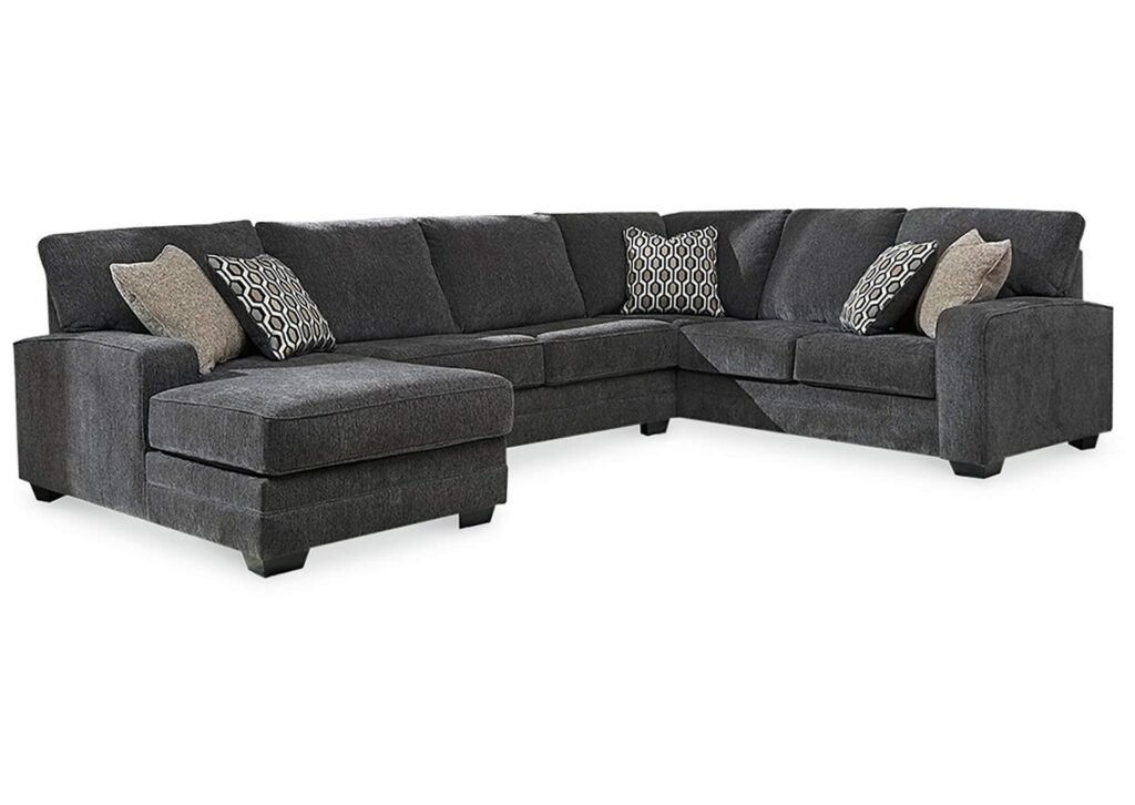 Balancing Rugs, Tables, and Lighting with a Reidshire Sectional Setup – Pro Article