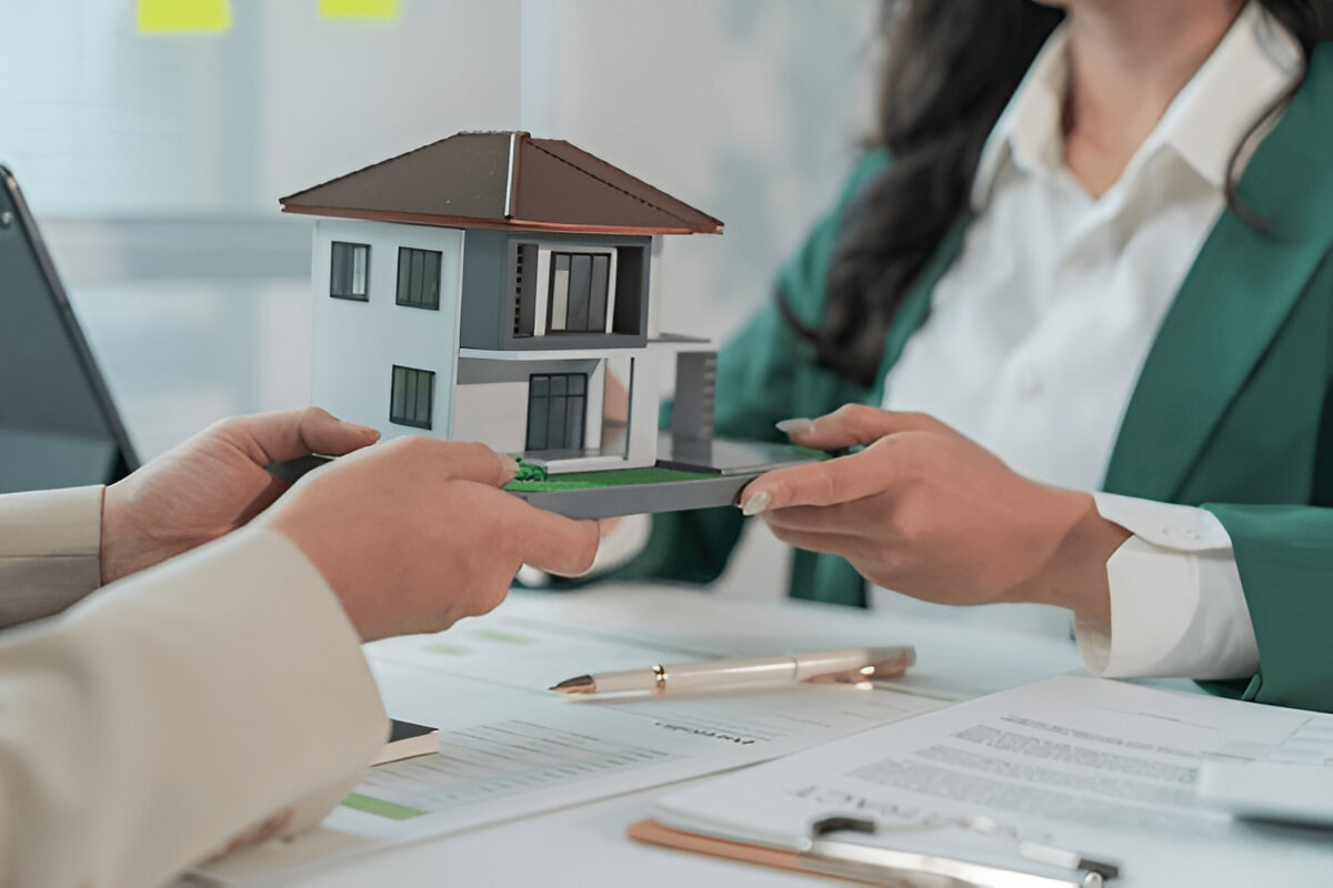 How Does an Estate Liquidator Handle Online Auctions Safely? – Writoka