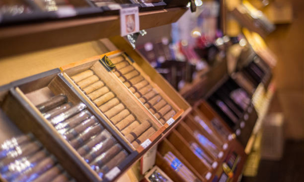 What Should You Know Before Visiting a Smoke Shop for the First Time?