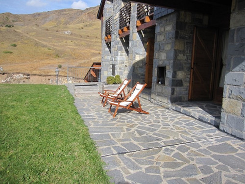 Quarzit Gartenplatten – Polygonal „wild“, 2–3 cm (Palette 15 m²) | Verdana AG