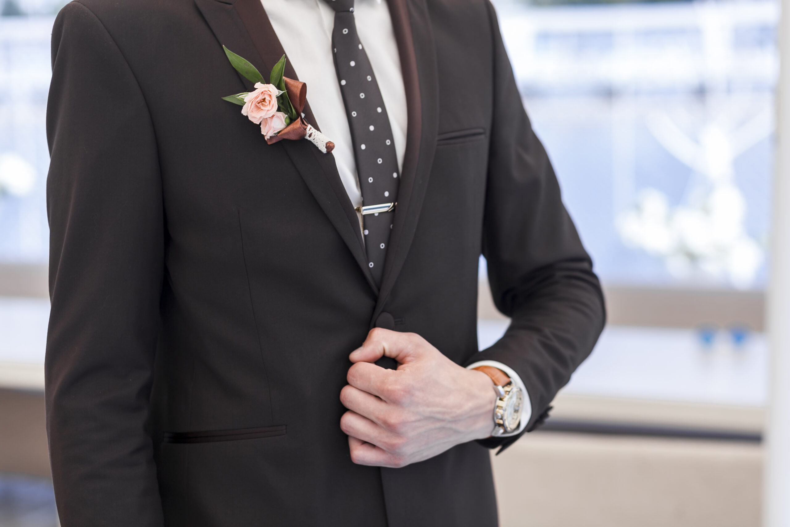 Luxury Suits for Wedding for Men You’ll Fall in Love With
