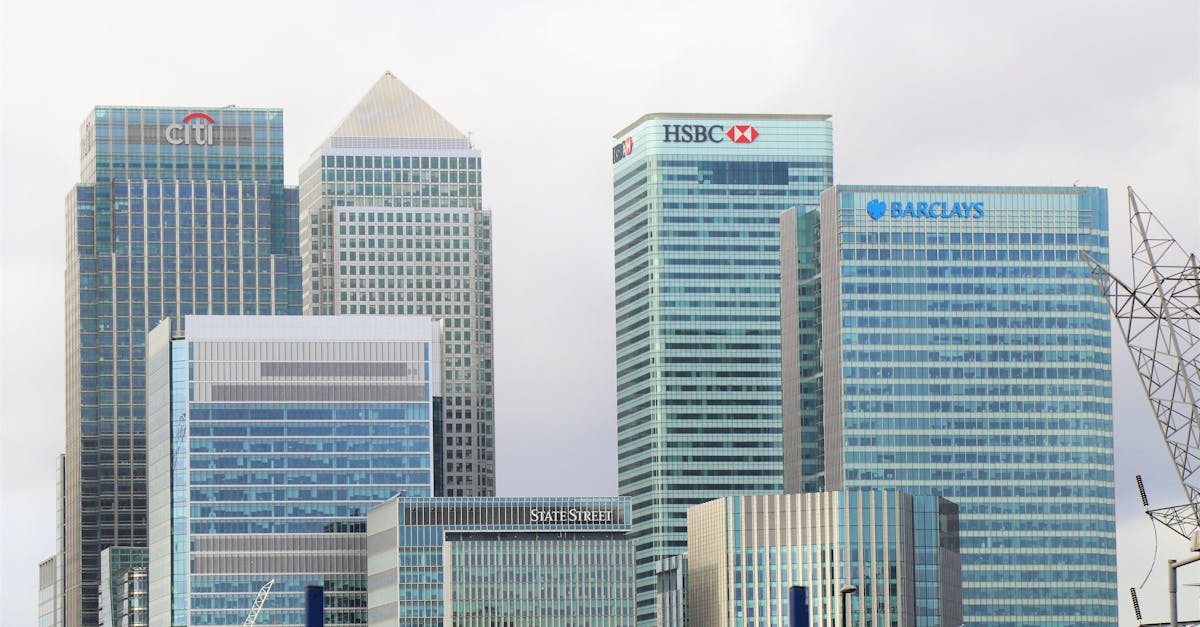 3 Bank Stocks Investors Should Avoid Right Now