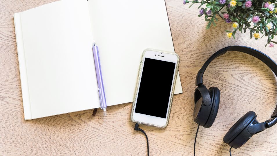 PLAYLIST TO HELP YOU LEARN FRENCH