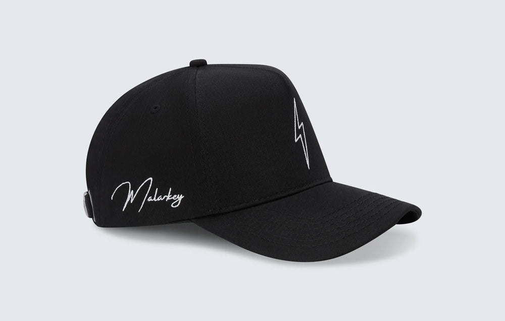 Outfit Diary: Simple Fits That Look Better With a Flash Cap