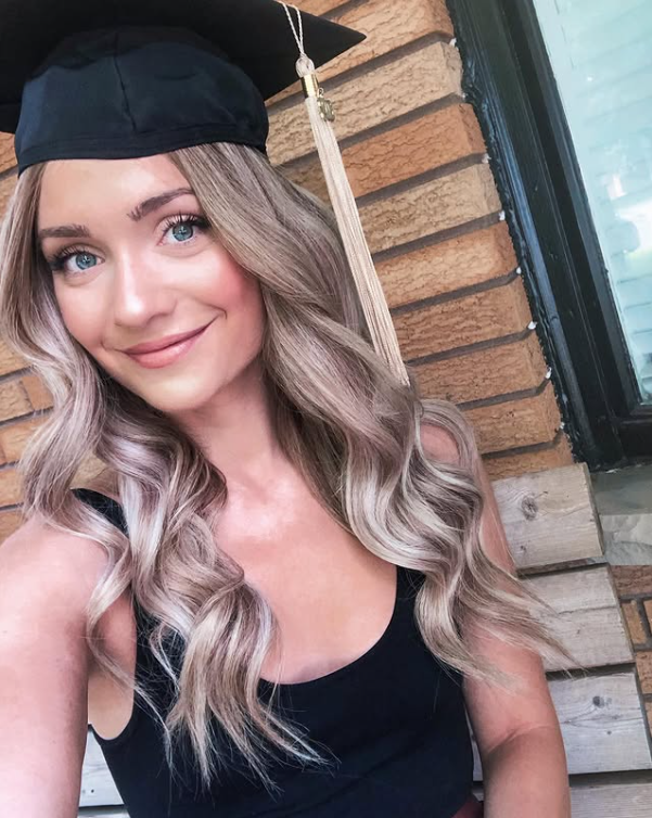 Dr. Stephanie Douglas – Chiropractor at Kelly Chiropractic & Rehab