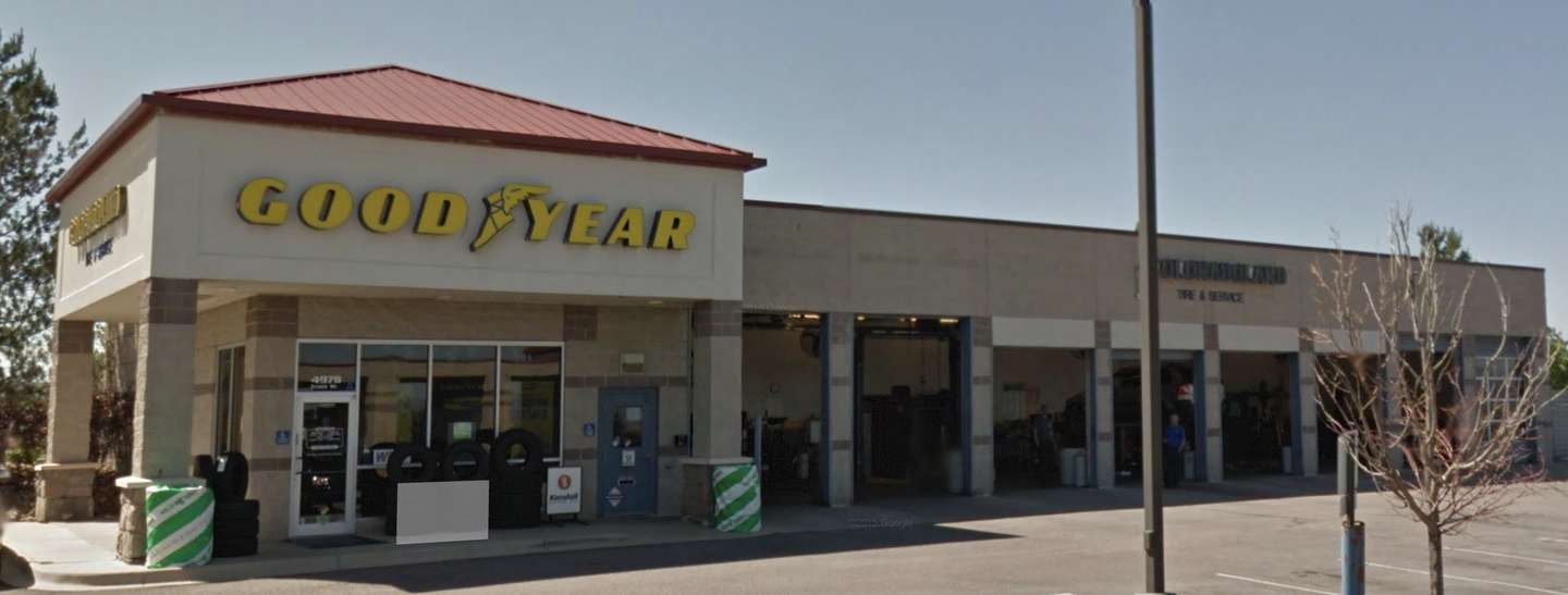 Top Auto Repair & Tire Shop in Castle Rock, CO 80104 | Brake Service, Oil Changes, Auto AC Repair, Tune Ups, & Wheel Alignments, Mechanic | Coloradoland Tire and Service