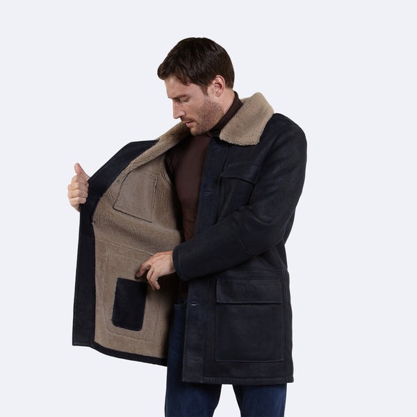 10 Outfit Ideas that include Your Favorite Black Shearling Jacket – KinkedPress