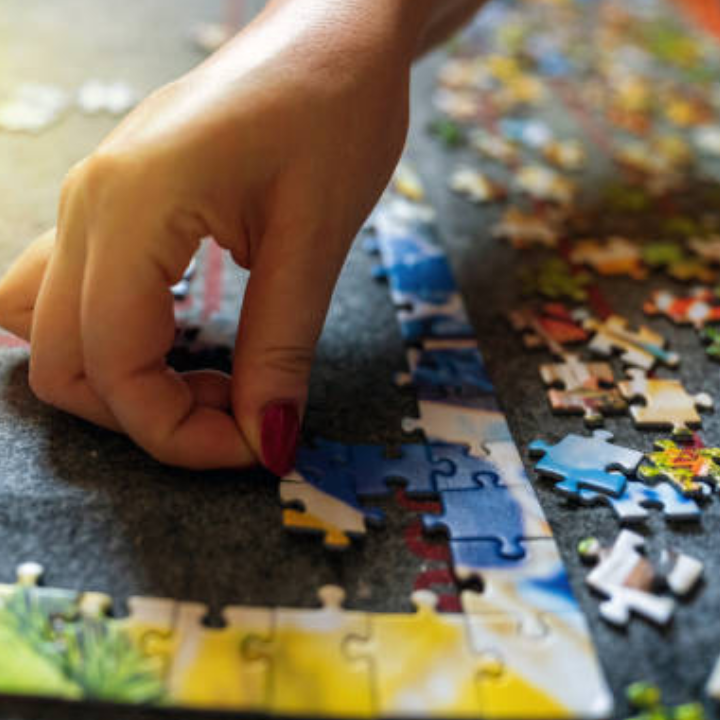 How Jigsaw Puzzles Turn Quiet Moments into Memories