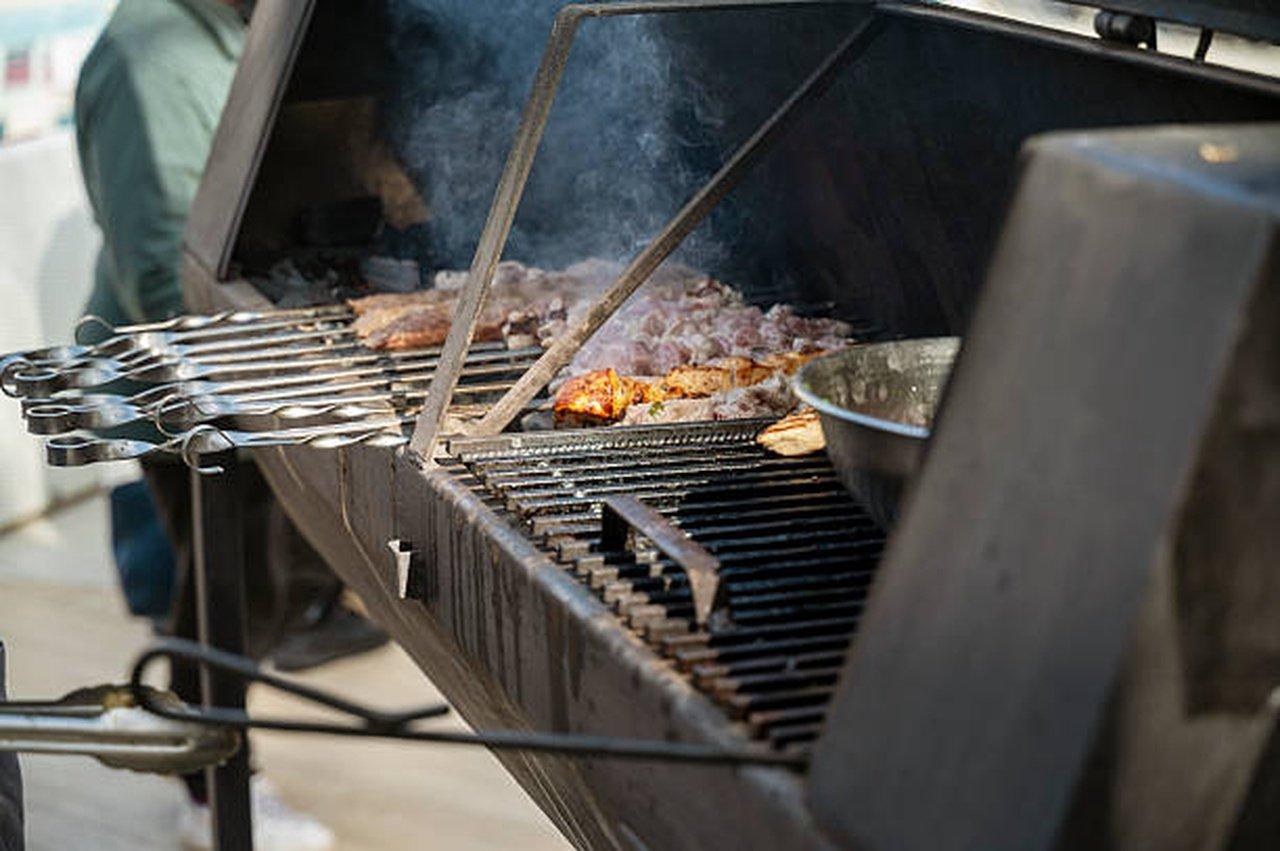 Insulated BBQ Smokers and the Real Joy of a Customized Grill Set | Articles | Susan Armadale | Gan Jing World - Technology for Humanity | Video & Movie Streaming