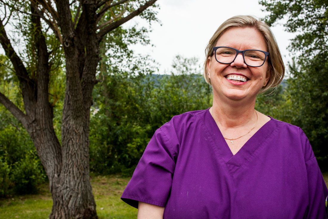 Expert Gingivitis & Gum Recession Therapy in Merritt