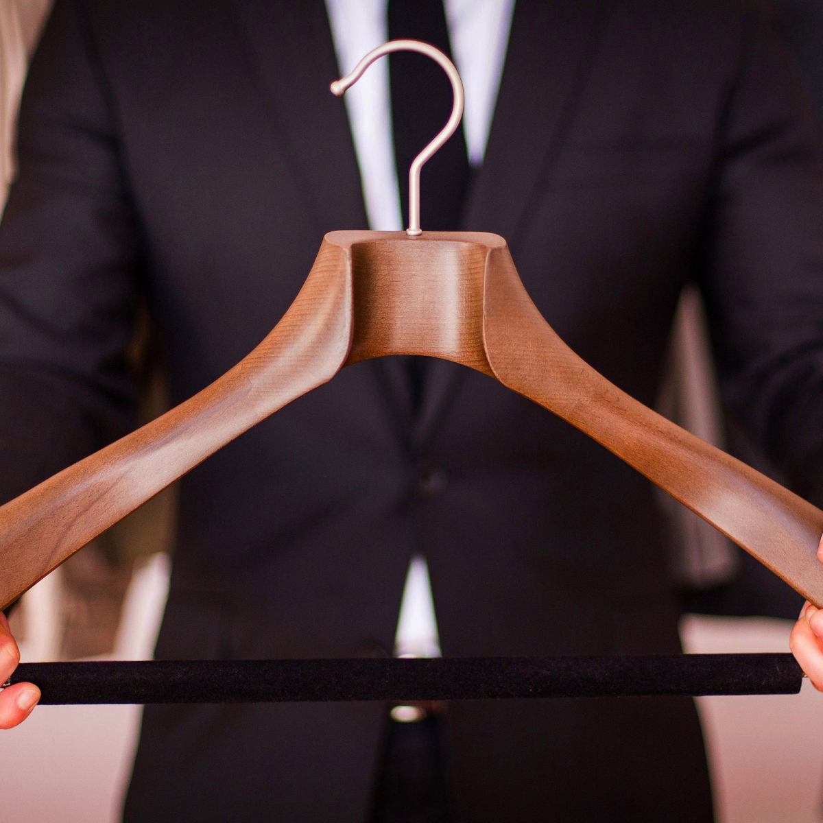Wood Suit Hanger: Best Choice for Men’s Coat Hangers? – Butler Luxury