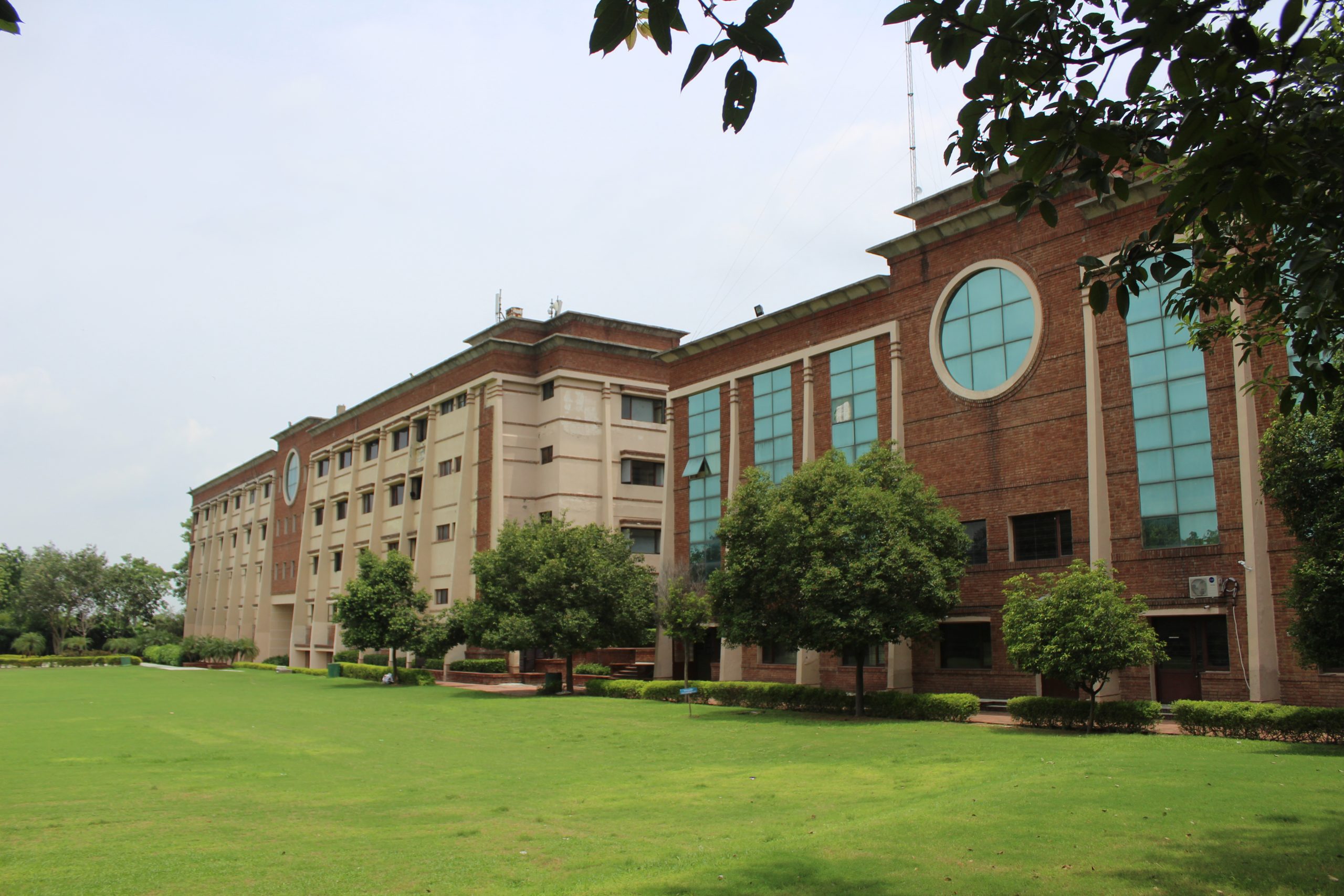 Which Engineering College is Best in India