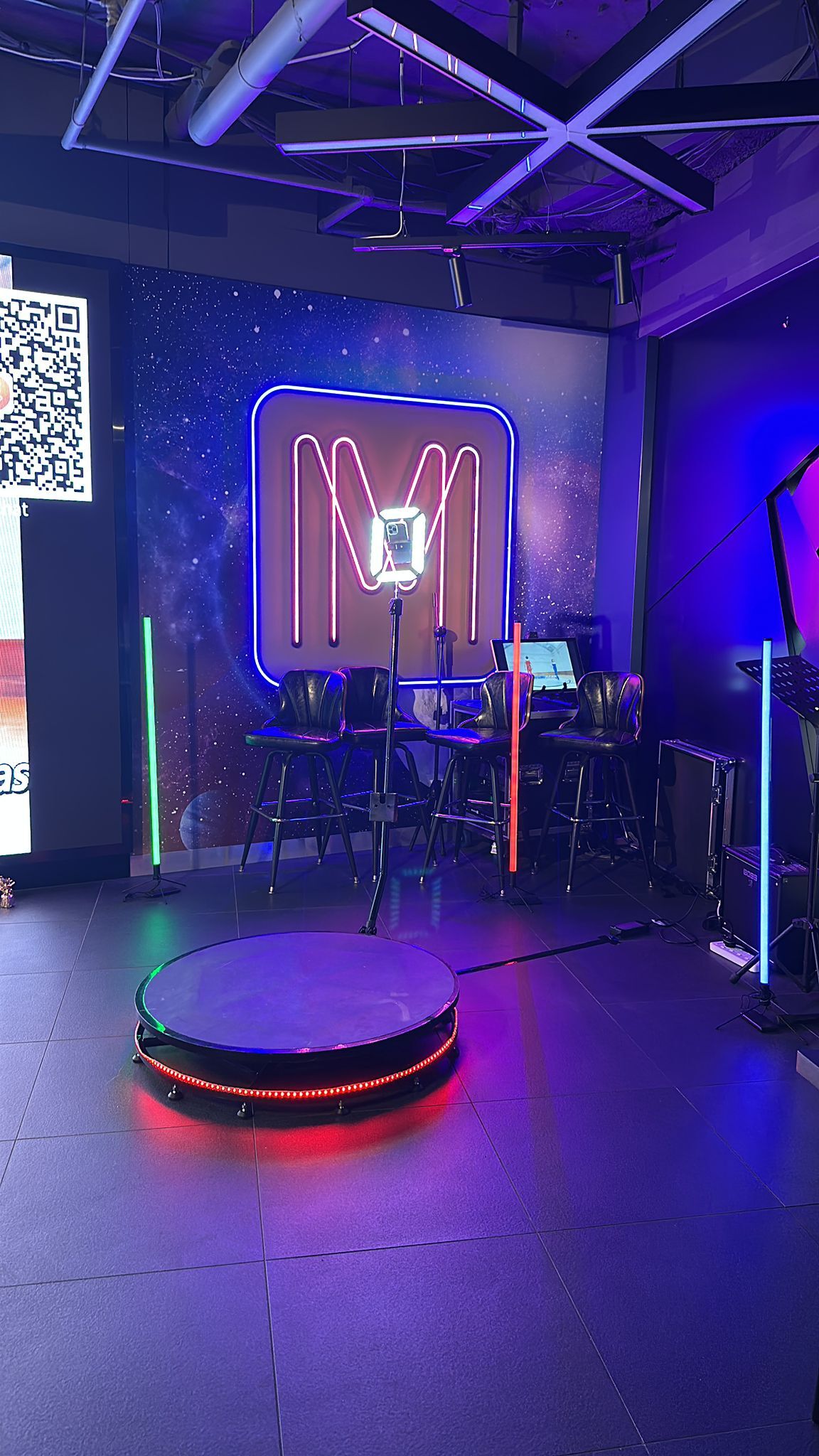 360 Photo Booth Hire Sydney – Create Viral Event Moments