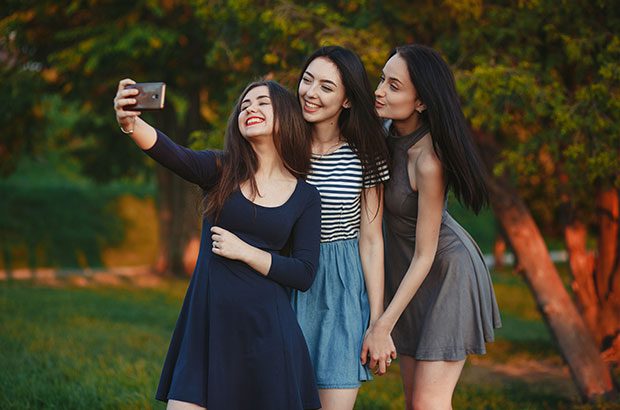 Make Friends in Dubai | Find & Meet New People Online | Sure Space App