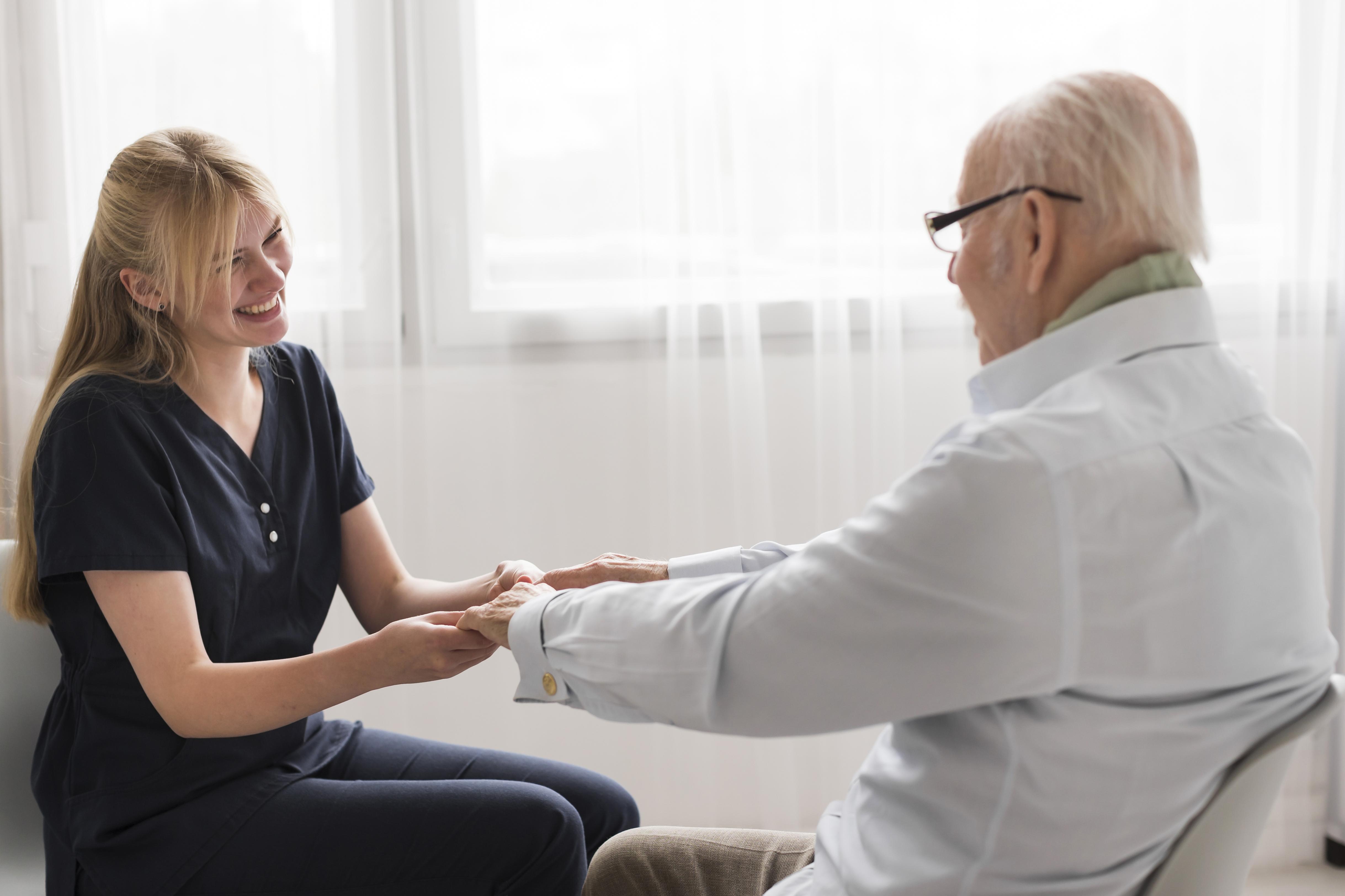 How Dementia Care In Illinois Can Benefit Your Loved One | Hayer