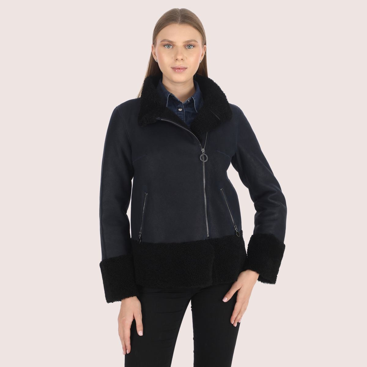 Turn Heads This Winter with a Black Leather Shearling Coat in the USA – Site Title