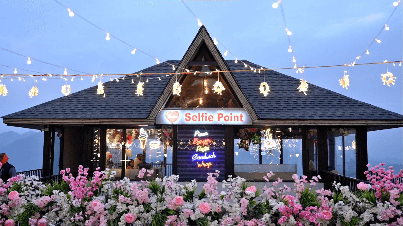 Selfie Points & Photo Spots in Hills| Morni the Udyon Resort