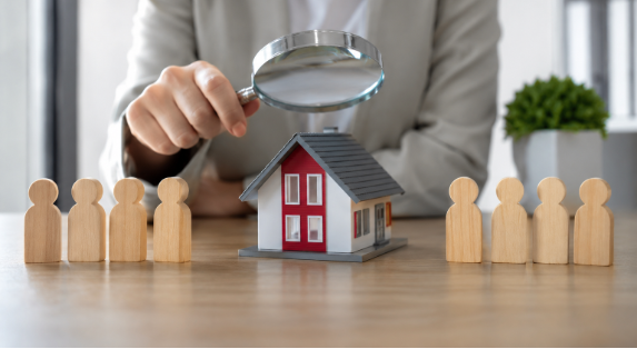 5 Common Myths about Real Estate Agents Debunked