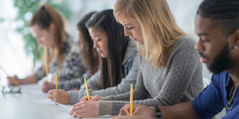 How a Maths Online Tutoring Program Can Improve Your Child’s Grades – Smart Math tutoring
