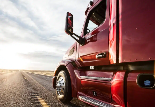 Why Commercial Auto Insurance Is Essential for Businesses in Miami, FL? - XuzPost