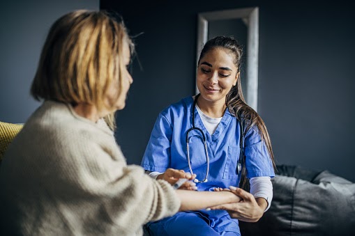 Expert Home Healthcare Services for Safe Recovery at Home