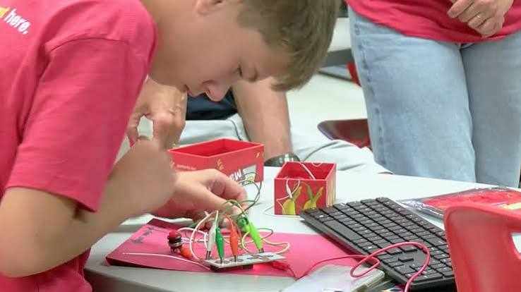 What Parents Get Wrong About Choosing a STEM High School in DuPage County