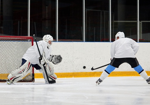 Goalie Skates vs. Player Skates: A Breakdown of Key Differences - Editors Top