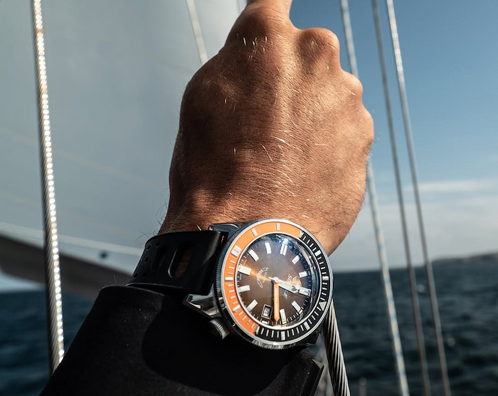 Steps to Choosing the Right Watch for Your Lifestyle | StepsTo