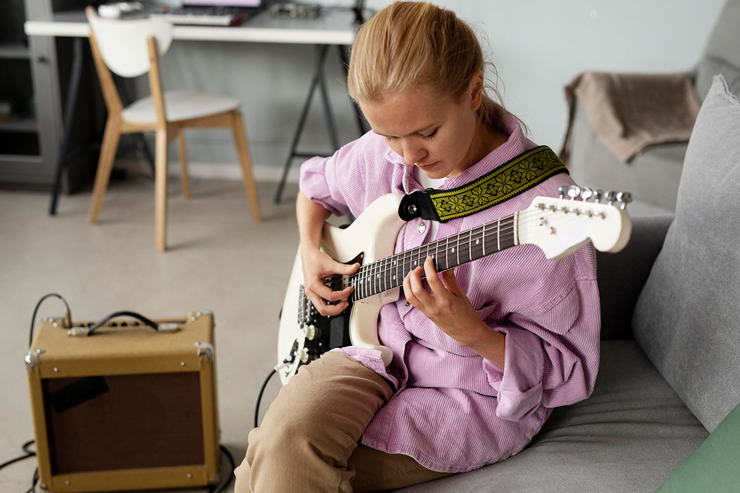 Electric Guitar Lessons in St. Albans for Kids & Adults