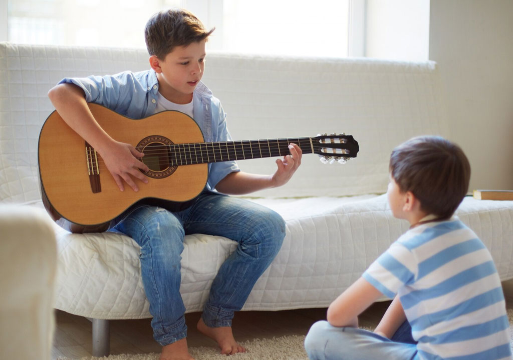 Kids Guitar Lessons in Hertford