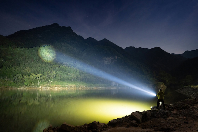 A Professional Guide to Spotting Success Beyond Dusk With a Hunting Flashlight - Sherlocks.com.au Blog